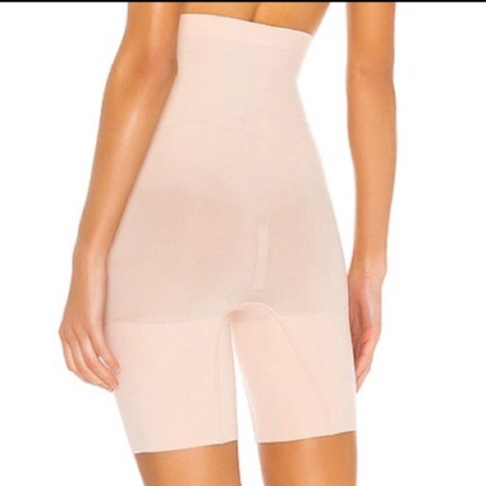🆕SPANX Higher Power Short high waisted! NEW - Picture 3 of 7